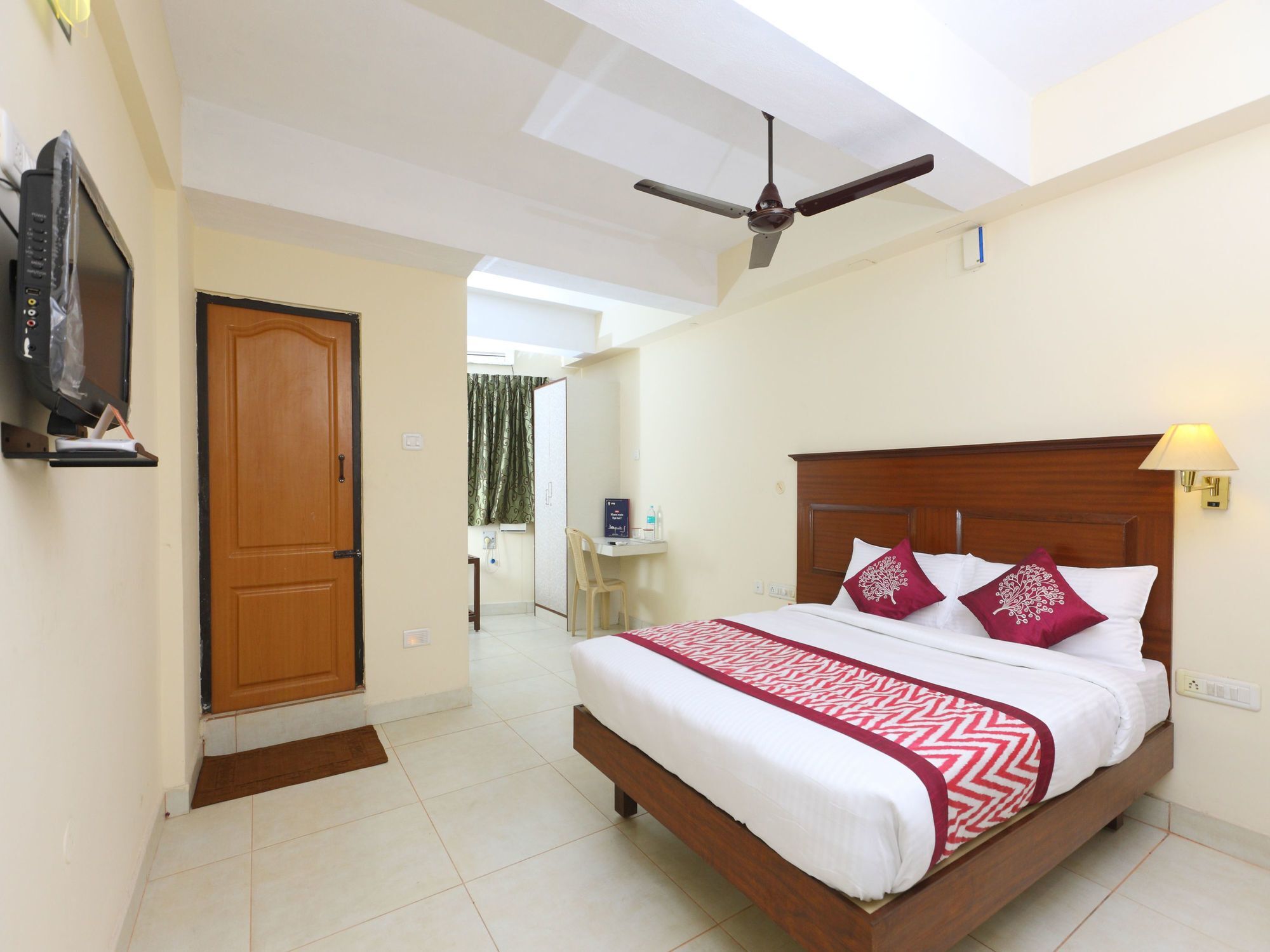 Hotel Oyo 13424 Anushka